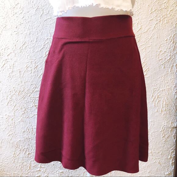 LOFT Crimson Red Sweater Flippy Skirt - Picture 10 of 12